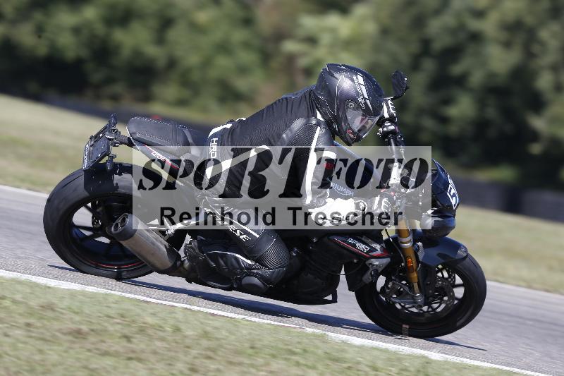 /Archiv-2025/49 26.08.2025 Cornu Master School ADR/blau-bleu/59